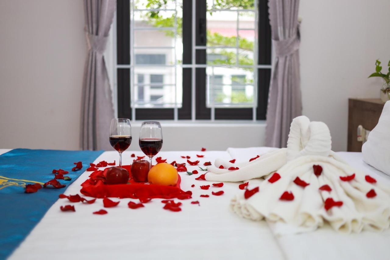 Hoc Huong Hotel Куинён Экстерьер фото