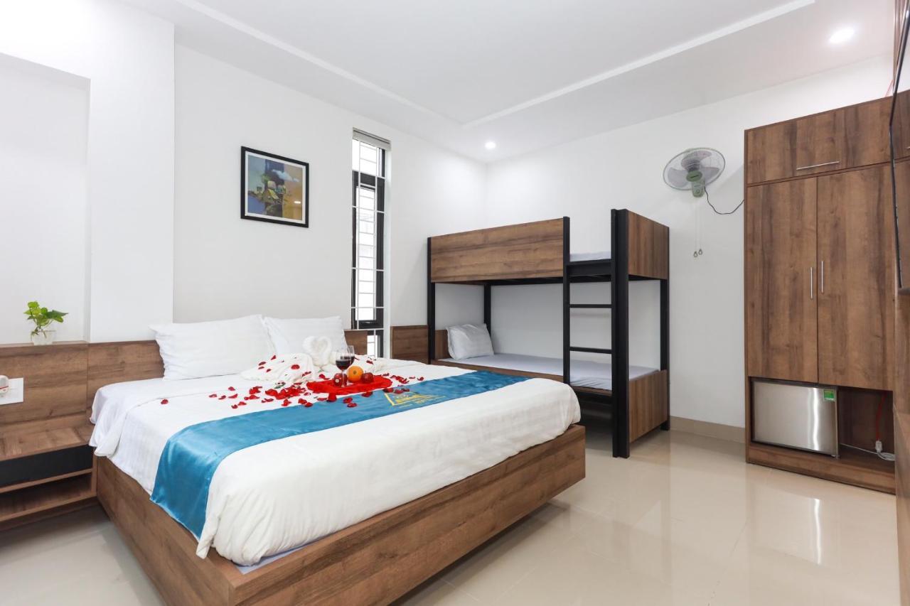 Hoc Huong Hotel Куинён Экстерьер фото