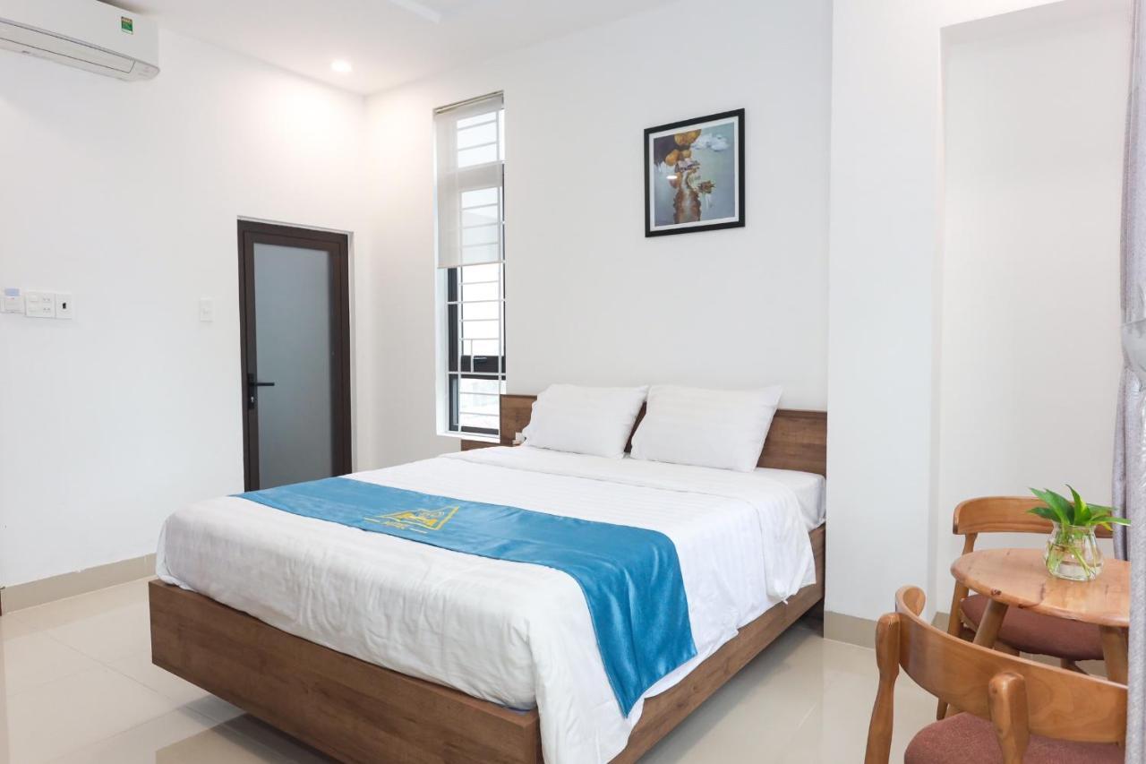 Hoc Huong Hotel Куинён Экстерьер фото