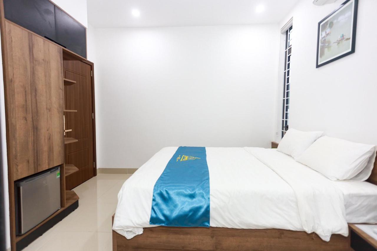 Hoc Huong Hotel Куинён Экстерьер фото