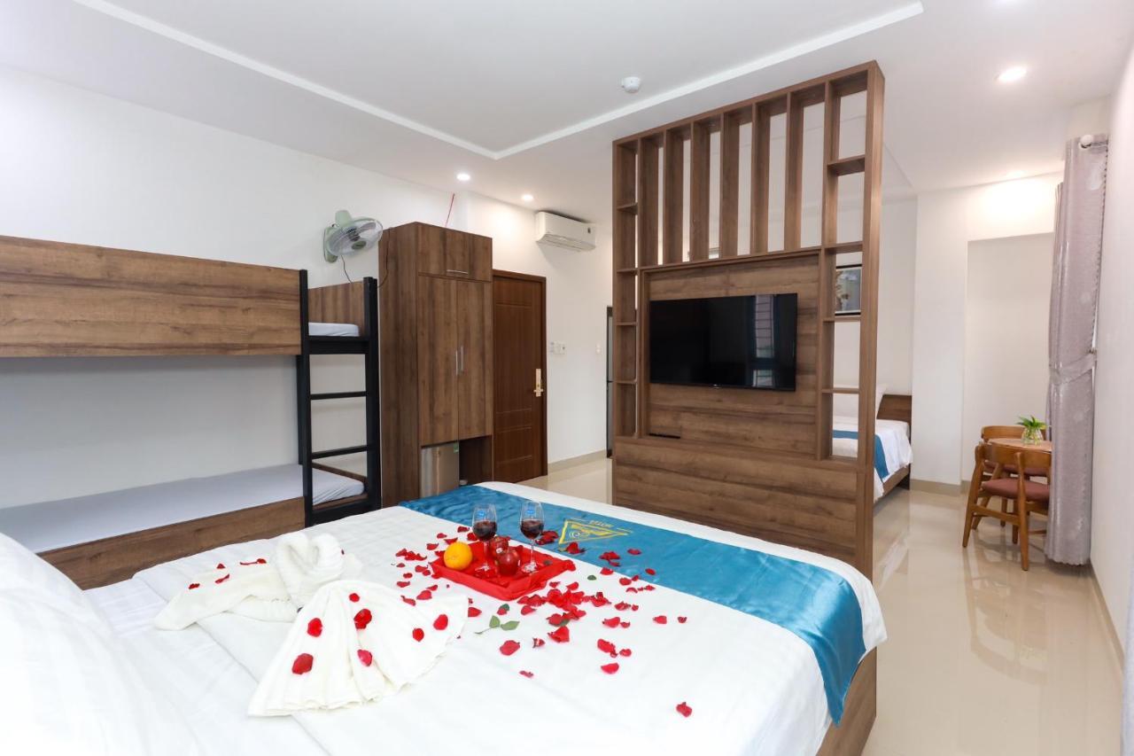 Hoc Huong Hotel Куинён Экстерьер фото