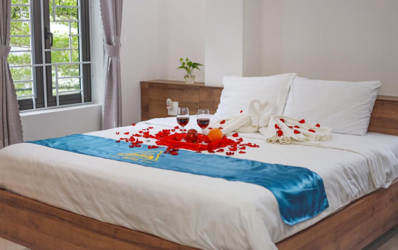 Hoc Huong Hotel Куинён Экстерьер фото