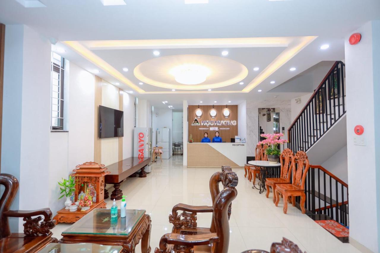 Hoc Huong Hotel Куинён Экстерьер фото