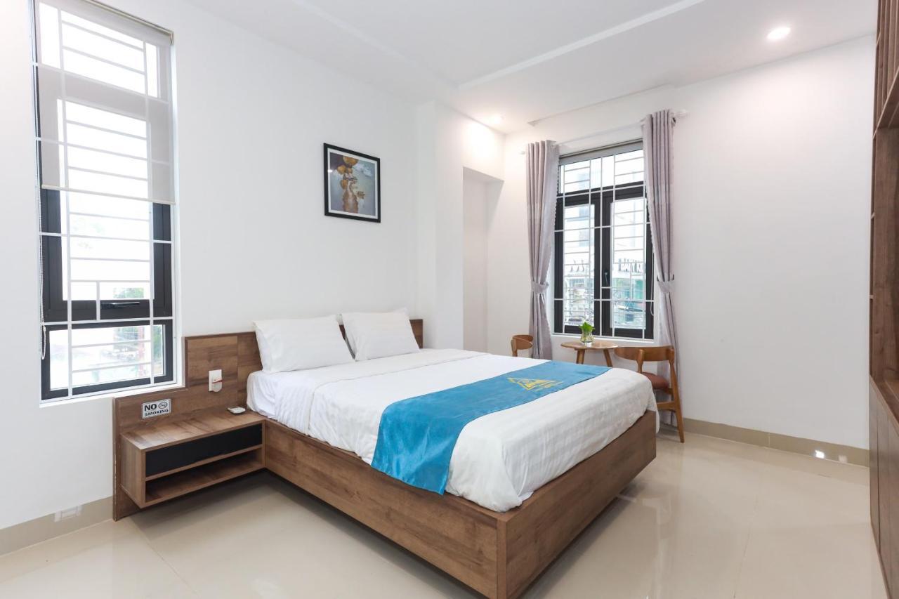 Hoc Huong Hotel Куинён Экстерьер фото