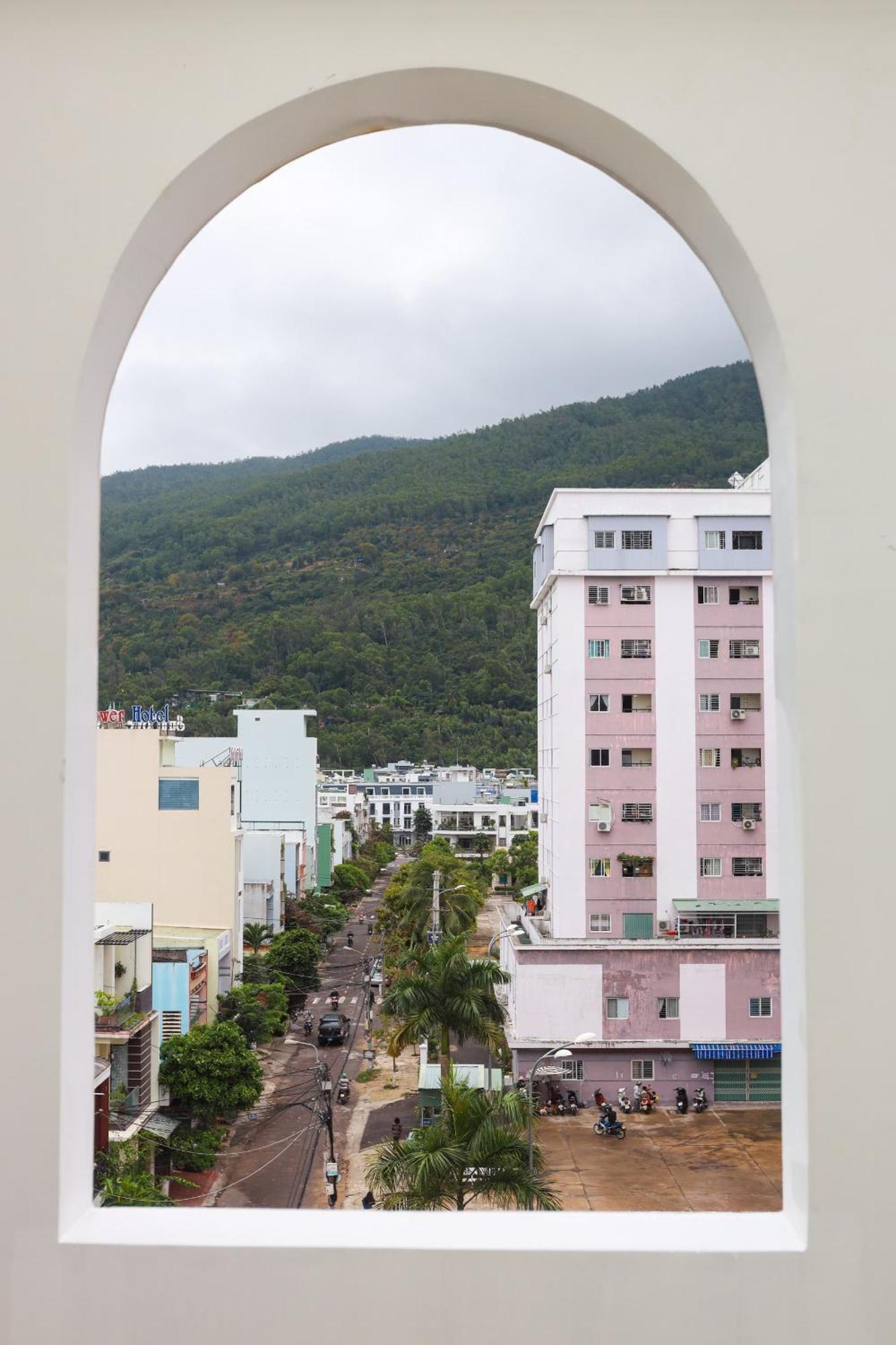 Hoc Huong Hotel Куинён Номер фото
